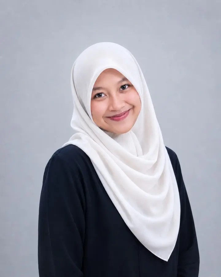 Imma Azzahra, Sr. Graphic Designer at Laut Idea